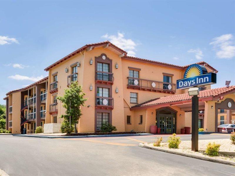 Days Inn By Wyndham Birmingham/West מראה חיצוני תמונה