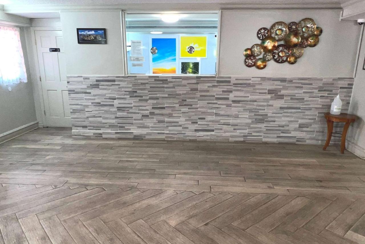 Days Inn By Wyndham Birmingham/West מראה חיצוני תמונה